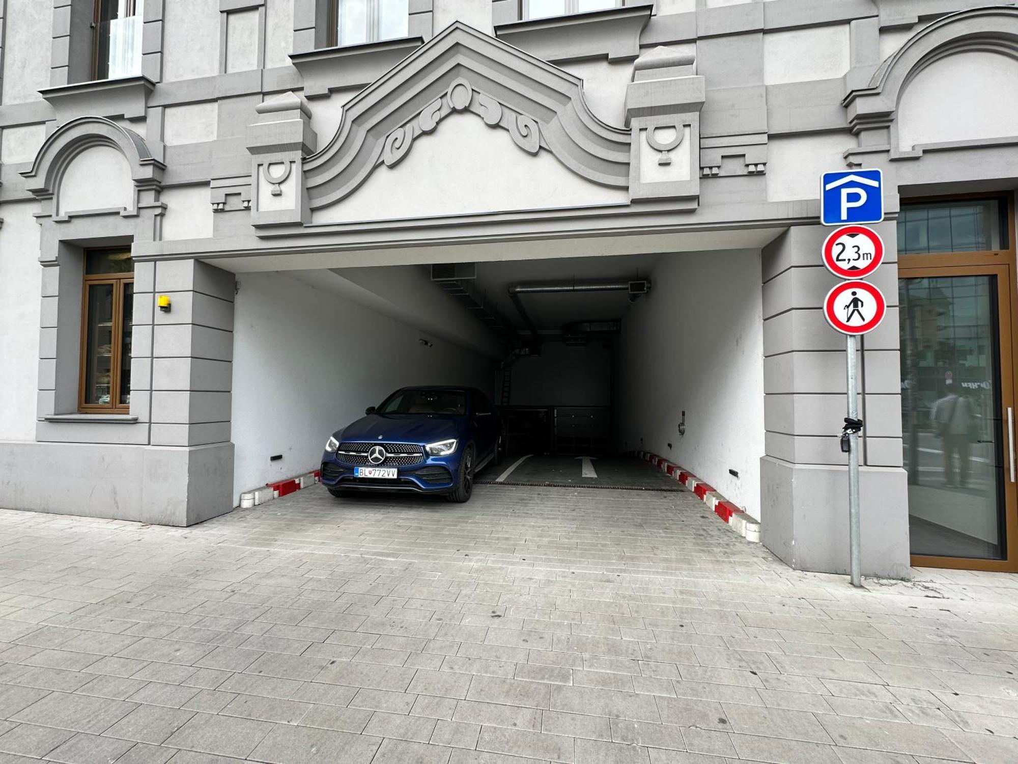 Brand New, Center, Free Parking, Ac
